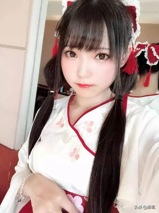 党妹凭颜值称霸美妆区，papi靠才华第二，却都没火过b站照骗的她