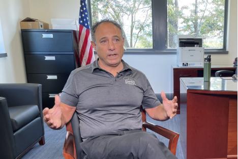 新华财经记者在美国：被迫弃用华为，美国乡村电信商狂吐槽