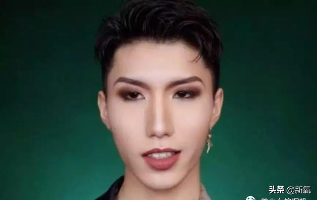 党妹凭颜值称霸美妆区，papi靠才华第二，却都没火过b站照骗的她