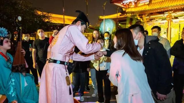 全媒体热议 | 小红书种草，微博达人力荐！这份精彩的演艺指南不容错过