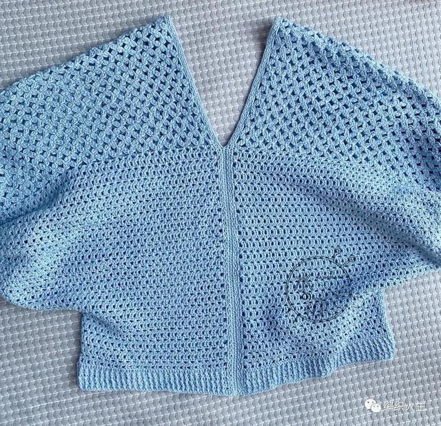 时尚特别，钩织非常简单的云清休闲小开衫（有编织图解）