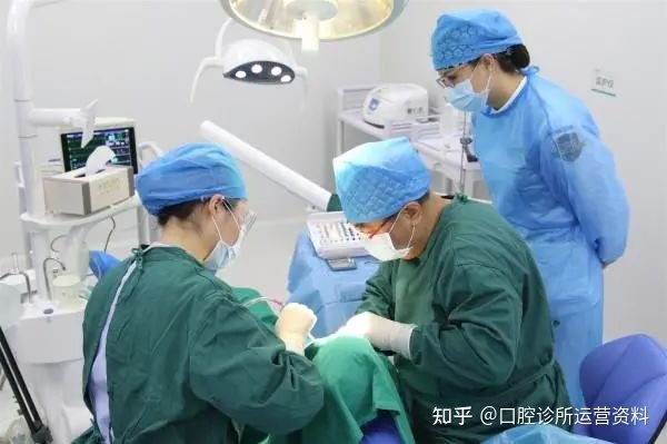 牙科门诊运营管理：口腔门诊的视频直播，该怎么玩？