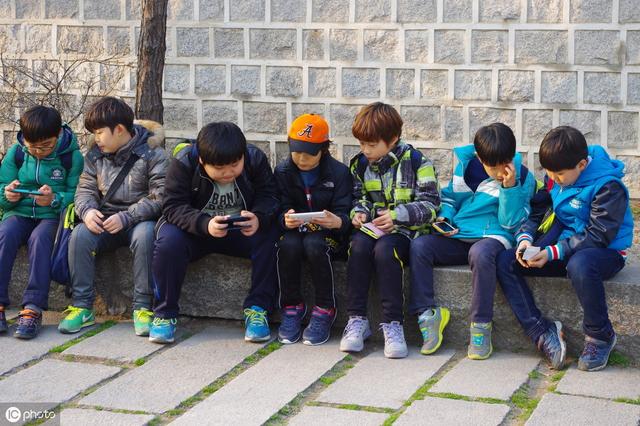 国家网信办：沉迷短视频如何破解 青少年防沉迷系统将推广