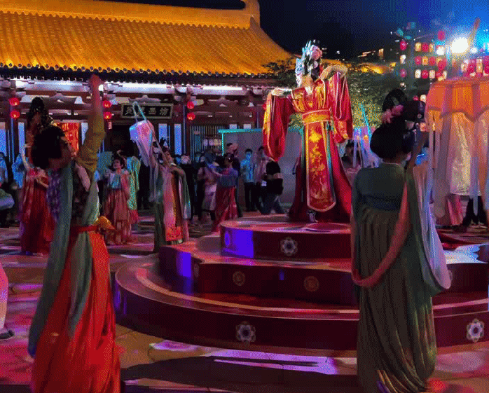 全媒体热议 | 小红书种草，微博达人力荐！这份精彩的演艺指南不容错过