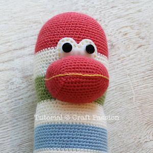 五颜六色的线材,钩出你的专属条纹小猴子!DIY钩针编织附教程 五颜六色的线材,钩出你的专属条纹小猴子!DIY钩针编织附教程