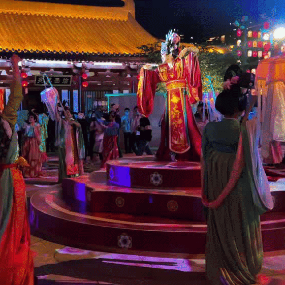 全媒体热议 | 小红书种草，微博达人力荐！这份精彩的演艺指南不容错过