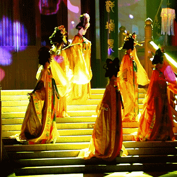 全媒体热议 | 小红书种草，微博达人力荐！这份精彩的演艺指南不容错过