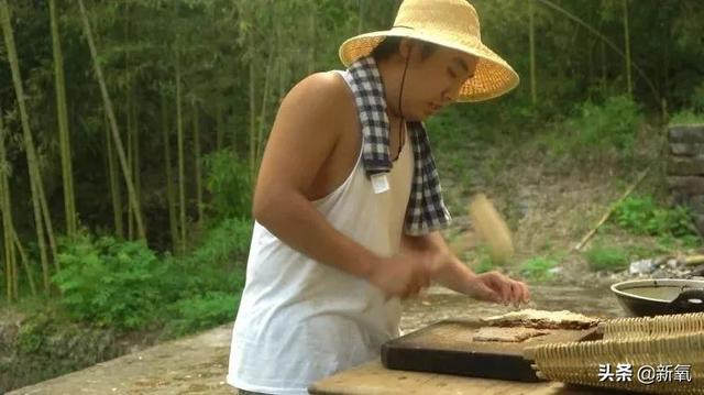 党妹凭颜值称霸美妆区，papi靠才华第二，却都没火过b站照骗的她