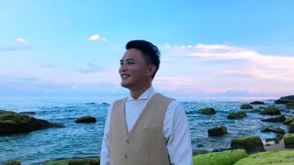 80后帅小伙辞去公务员后年入700万!妈妈当初因为这事气了很久…… 80后帅小伙辞去公务员后年入700万!妈妈当初因为这事气了很久……