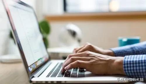 Python实战——用 Python 开发一个「视频营销号」生成器