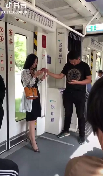 刷1万个抖音不如会8个模板，抖音爆款打造专用（附使用说明）