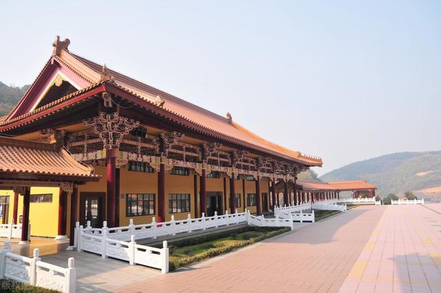 你懂得怎么做“人”吗？什么叫做人？