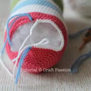 五颜六色的线材,钩出你的专属条纹小猴子!DIY钩针编织附教程 五颜六色的线材,钩出你的专属条纹小猴子!DIY钩针编织附教程