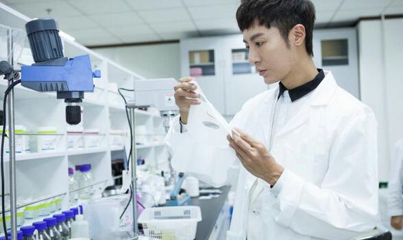 天猫美妆新贵小p老师 引领女性新潮流 天猫美妆新贵小p老师 引领女性新潮流