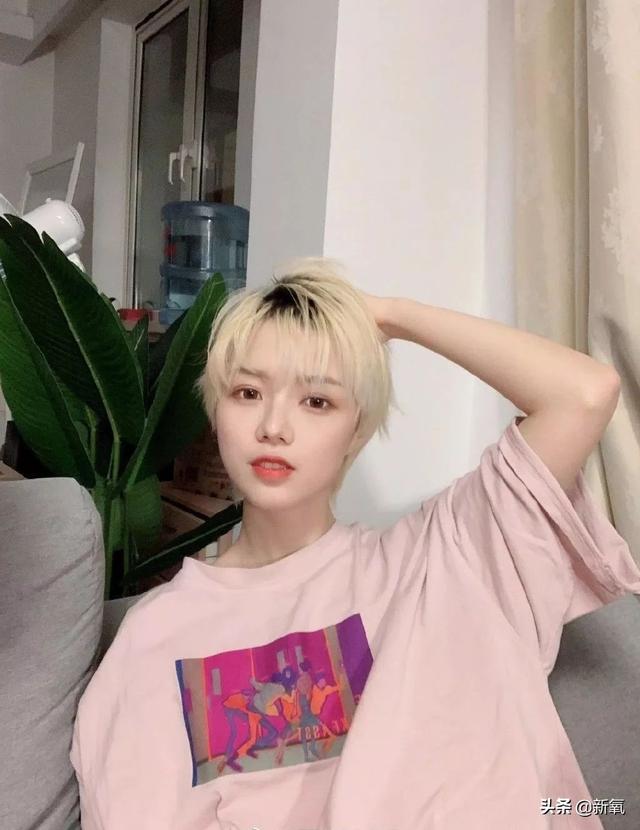 党妹凭颜值称霸美妆区，papi靠才华第二，却都没火过b站照骗的她