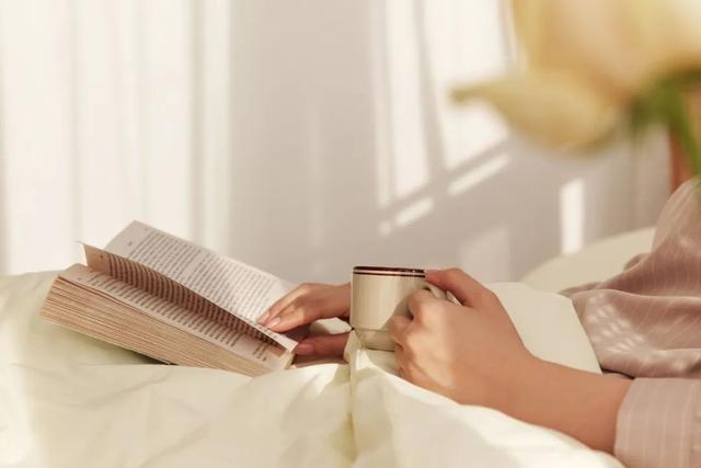 运营小红5 个月涨粉1W+获赞11W我总结出了爆款小红书标题的6 个套路