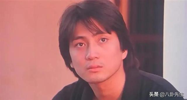 老爸长相一言难尽，女儿却貌美如花，这7对明星父女颜值差好大