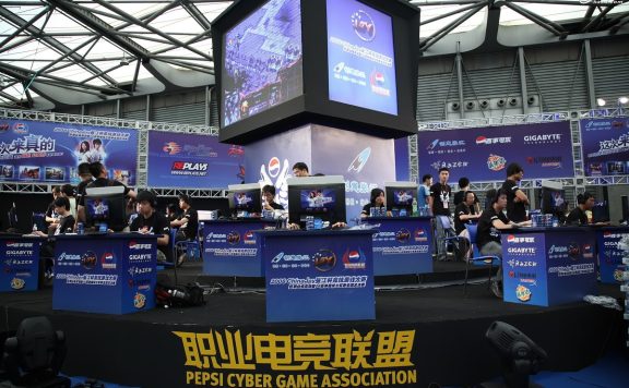 彭博社：130亿美元的中国电竞市场 腾讯只想当主演