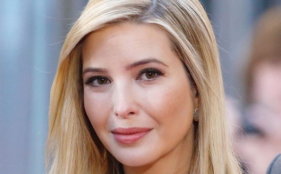 伊万卡称将关闭个人时尚品牌，其家族生意备受诟病