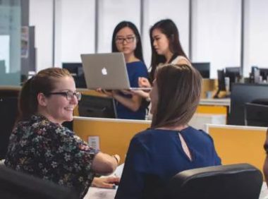 一张图片卖到3000元天价,收费图片网站哪家更好?