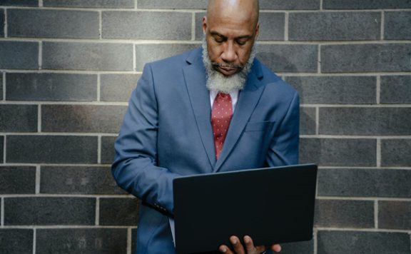 淘宝店铺运营的日常工作是什么？管理怎么做？