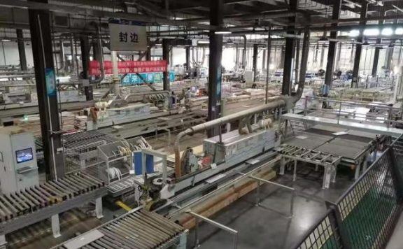 智能制造赋能绿色发展 探访广东佛山家居智能工厂