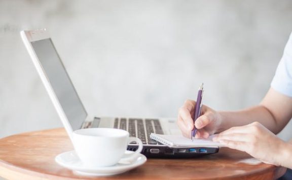 小红书一个月涨粉2万+，我想跟你分享我的5个运营技巧