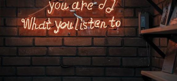 我靠土味音乐轻松变现一百万