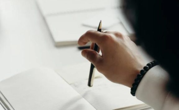 淘宝投入产出比高好还是低好？投入产出比多少好？