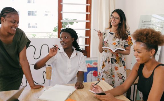 秋刀鱼工具箱宝贝市场排行怎么看？如何提升店铺排名？