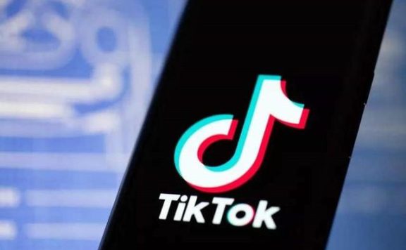 海外版抖音TikTok与Facebook之间的“战争”