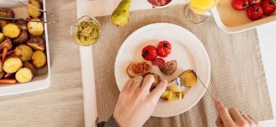 透过半年增粉最快的30个美食账号，我们找到了这些爆粉建议