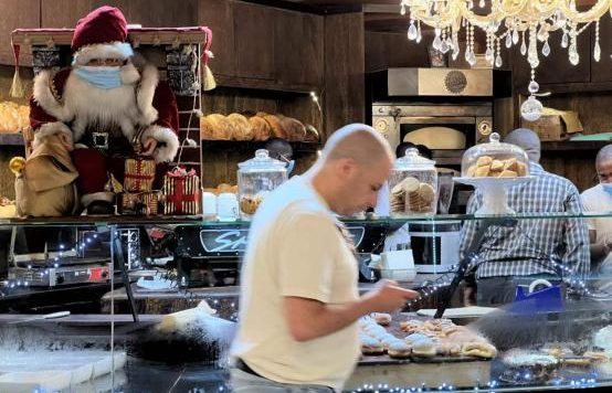 新华财经记者在非洲：物价高企，消费降级…这个圣诞节肯尼亚人过得有点难